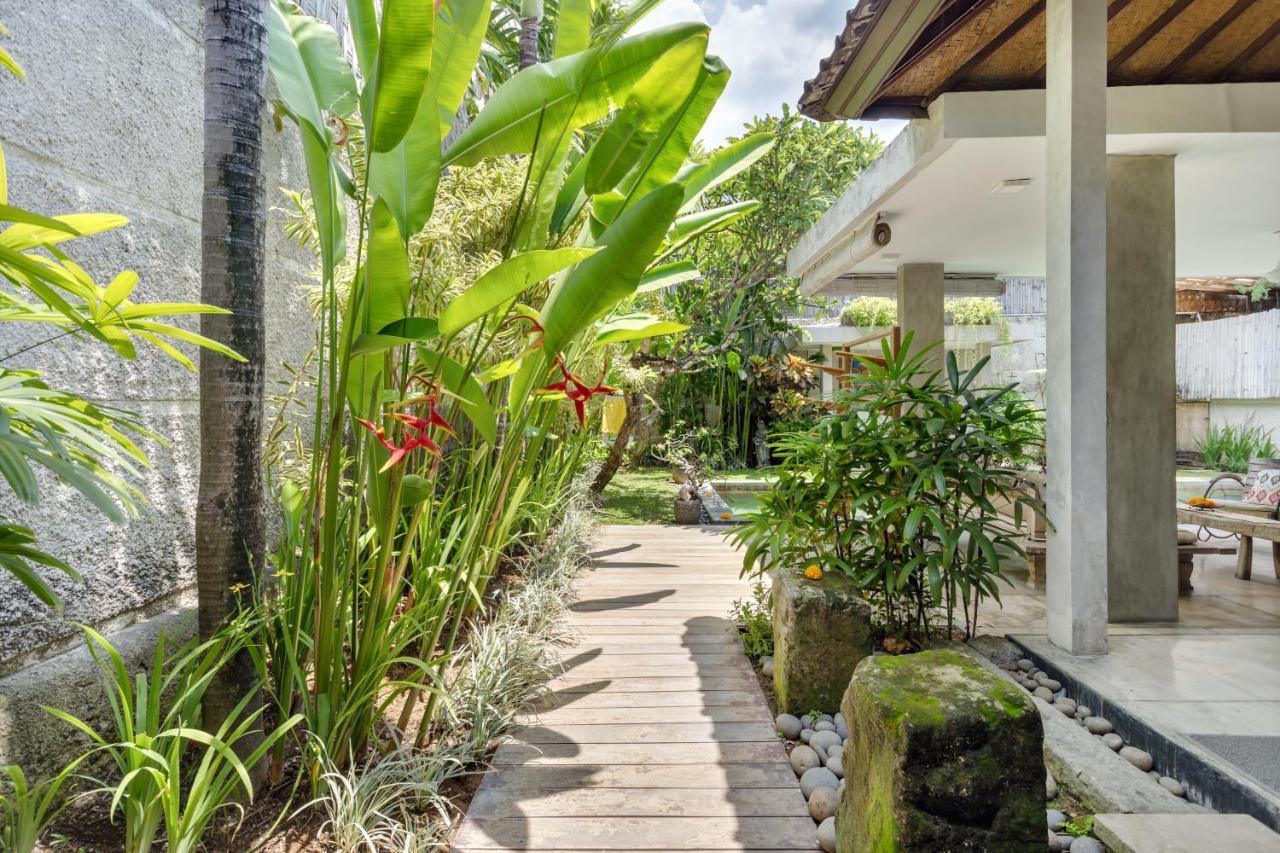 Villa Malou Seminyak  Exterior photo